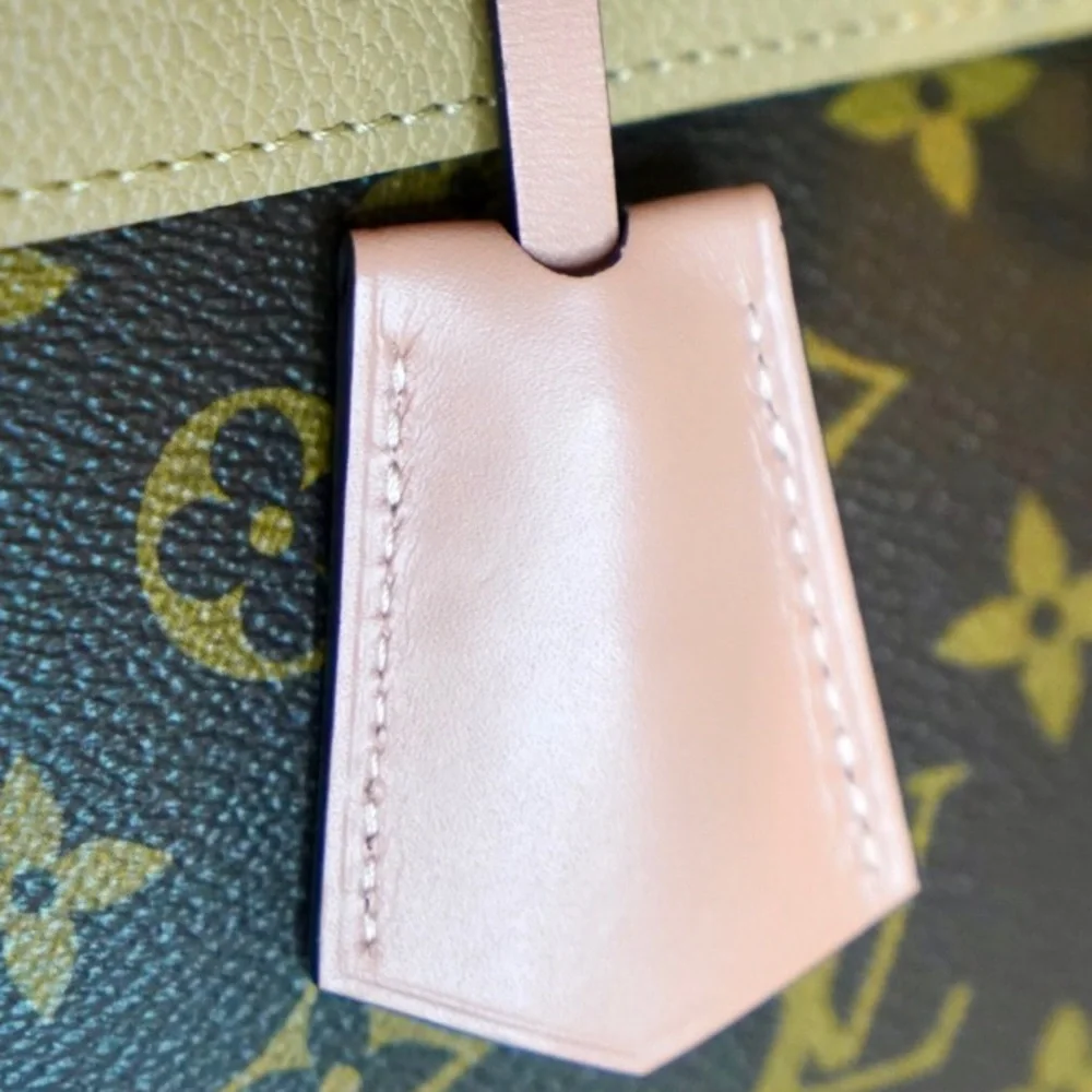 Louis Vuitton Venus Monogram Brown Sesame Tote or Shoulder Bag - Like New - Picture 9 of 15